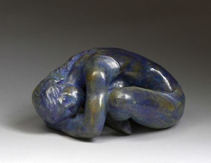 null Annick AUBLET (1943)"Délice", épreuve en bronze à patine bleue, signée, 10 x...
