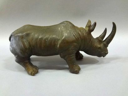 null Ecole moderne "Rhinoceros" épreuve en bronze à patine brune, 21 x 51 cm