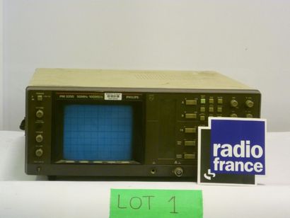 null Oscilloscope PM3350 PHILIPS Etat moyen. Fourni avec notice

Oscilloscope PM3350...