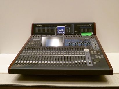 null Console O2R96 YAMAHA Très bon état - Modèle 96K

Board O2R96 YAMAHA JZ01008...