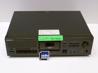 null Platine cassette DAT DTC-790 SONY Bon état

DAT cassette Connector Board DTC-790...