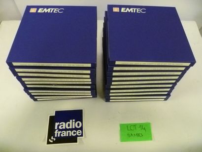 null 20 Bandes mangnétiques vierges (18cm) PER528 EMTEC Neuf

20 blank magnetic tapes...