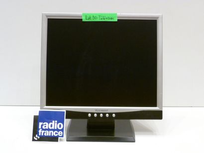 null Monitor LCD 178QP-K YÜSMART Bon état

LCD Monitor 178QP-K YÜSMART 7639TG005300...