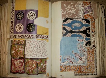 null Album d’empreintes 16, milieu XIXème siècle, fleurs, indienne, cachemire, quart...