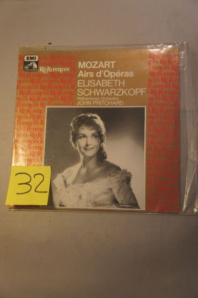 null Lot de 32 disques vinyl




Musique classique dont Chopin, Verdi, Mozart




Musique...