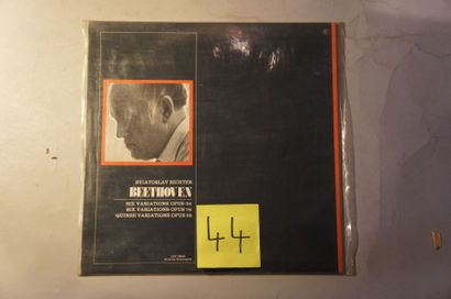 null Lot de 53 disques vinyl


Musique classique dont Beethoven, Mahler, Weber, ...