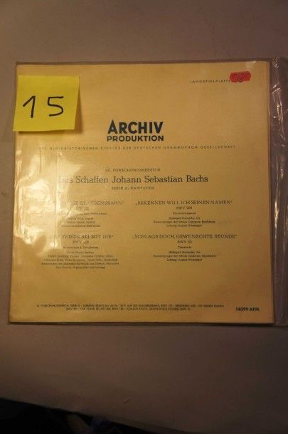 null Lot de 74 disques vinyl
Musique classique dont Penderecki, Mozart, Purcell,...