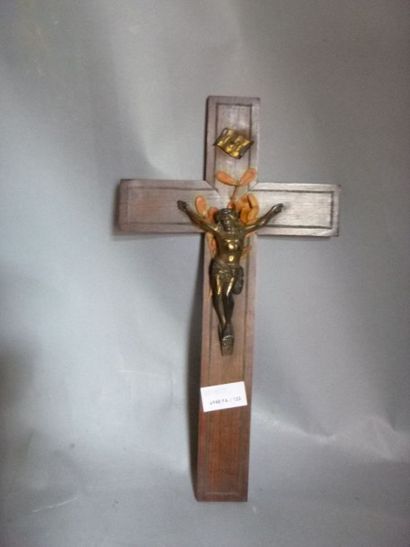 null Crucifix en bronze