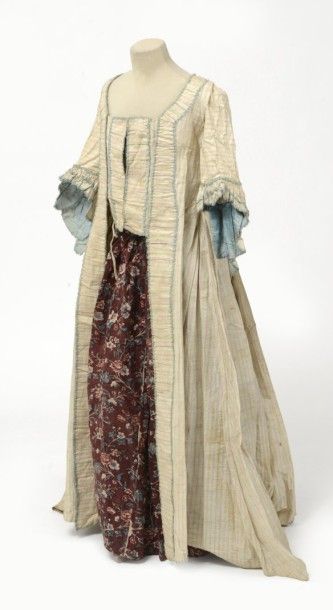 null Robe à la française (jupe et manteau), époque Louis XV, à plis
Watteau, falbalas,...