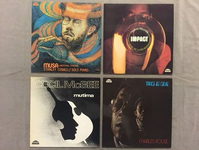 LOT de 4 disques 33 T de Jazz sur le label...