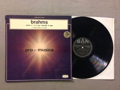 null 1 disque 33 T de Anne Schmidt De Neveu : Brahms - Sonates n°1 et 2 pour violoncelle...