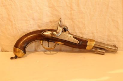 null Pistolet 1822 Tbis, crosse en noyer, manufacture de Mutzig.

Complet et entièrement...