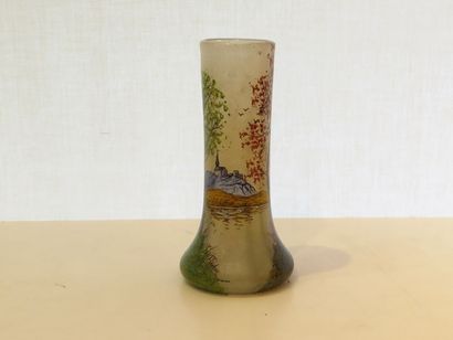 null LEGRAS - Vase en verre émaillé à décors de paysage, vers 1920

H.: 20 cm