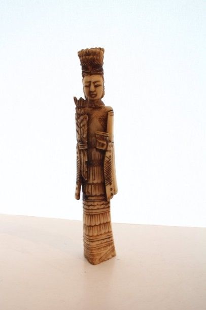 null Art Populaire - "Déesse asiatique" Sculpture en corne, vers 1880/1900

H. :...