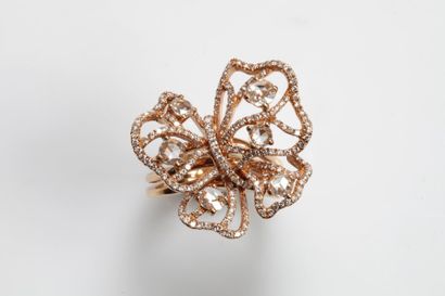 null BAGUE « papillon » en or rose (750 millièmes) ajouré serti de diamants taille...
