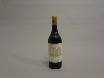  2 Bouteilles - Château Haut Brion rouge, 1993, 1er GCC de Graves (1 étiquette en...