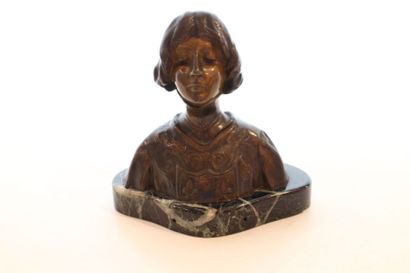 null Léon Delagrange (1872-1910) - "Buste de page" Epreuve en bronze, vers 1900

H....