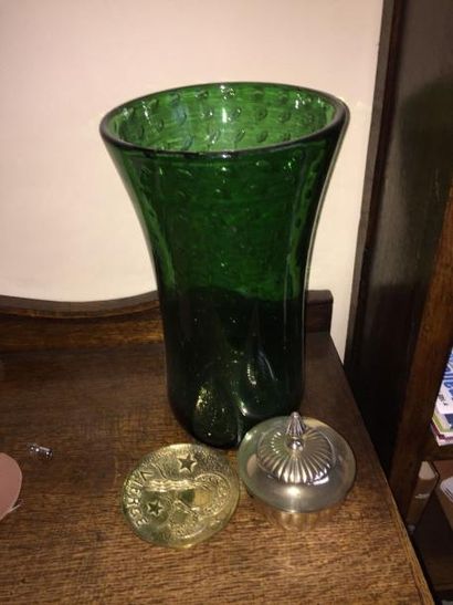 null Vase en verre bullé vert