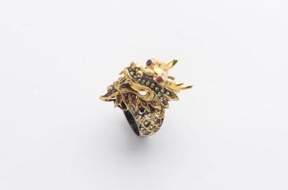 null 90. BAGUE « dragon » en vermeil et argent (925 millièmes) sculpté et ciselé,...