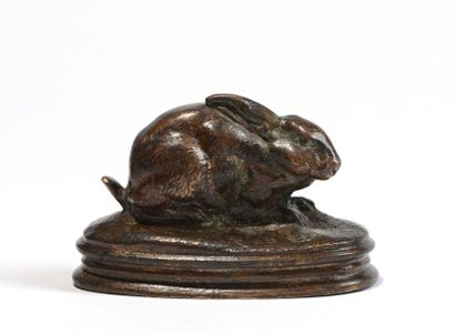 null BARYE Antoine Louis (1796-1875) 

"Lapin, oreilles couchées" 

Epreuve en bronze...