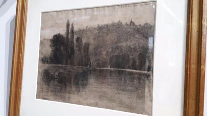 null LEBOURG Albert Marie (1849-1928) 

"Bord de Seine, le soir" 

Fusain, signé...