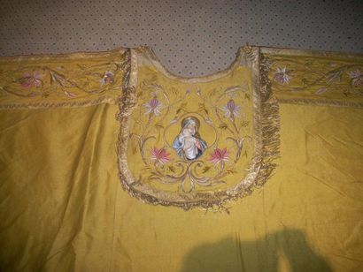 Chape en drap d’or, fin XIXème siècle, orfroi...