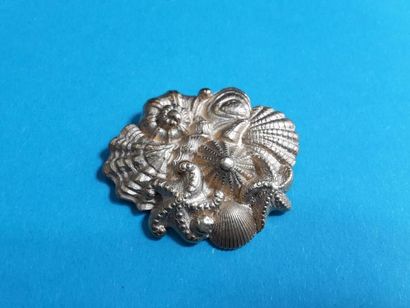 null AGATHA

Broche en métal doré "Coquillages", 

5 x 5,5 cm