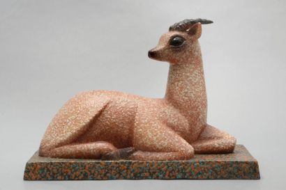 null Anonyme

Antilope couchée

Edition en céramique avec traitement de surface moucheté...