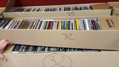 null Lot de 500 CD variés