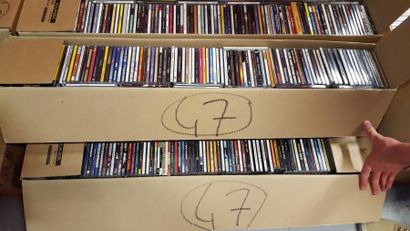 null Lot de 500 CD variés