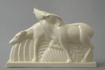 null Charles LEMANCEAU (1905-1980)

Couple d'Antilopes

Edition en céramique blanche...