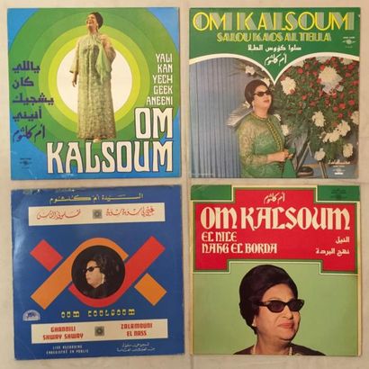 MUSIQUE DU MONDE Lot de 38 disques 33 T de musique Arabe comprenant Om Kalsoum et...