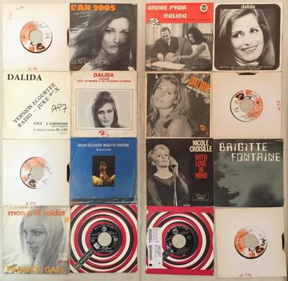 CHANSON FRANCAISE Lot de 85 disques 45 T de chanteurs et chanteuses Français.
VG+...
