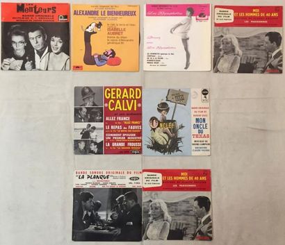 BANDES ORIGINALES DE FILMS Lot de 40 disques 45 T EP de musiques de films Français....