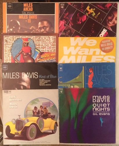 JAZZ Lot de 24 disques 33 T de Miles Davis.
VG – à EX / VG- à EX
Set of 24 LP's by...