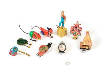 null Lot de 22 jouets de bazar mécaniques en tôle lithographiés - Tom de Lehmann...
