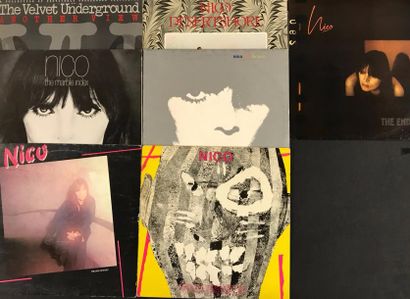 null POP ROCK - Lot de 7 disques 33T de Nico / Velvet Underground. 

Set of 7 LP's...
