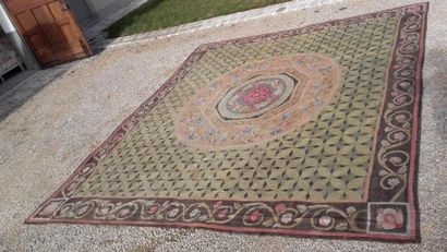 null Tapis Aubusson premier 1/3 XIXe 4,03x4,70m
Jaurès (restaurations)