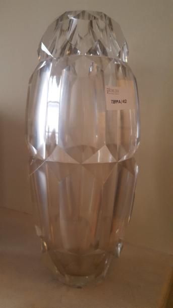 null Vase en cristal. Vers 1950. Quelques égrenures.