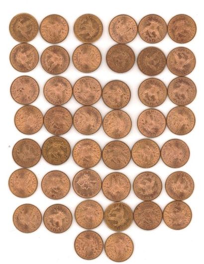 null Quarante-quatre pièces de 10 dollars or, 1892 (x3), 1893 (x24), 1894 (x17),...
