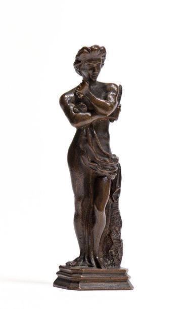 null Lot de figurines en bronze comprenant:

- VIENNE - Statuette en bronze représentant...
