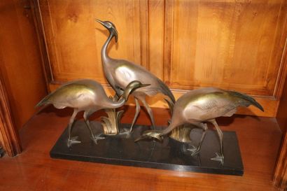null Ecole moderne 

"Trois échassiers"

Bronze à patine doré

33 x 48 cm