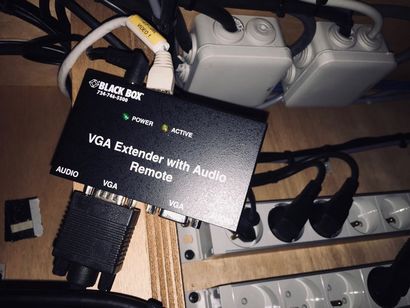 DEPORT SWITCH KVM BLACK BOX EXTENDER VGA . Extender
L'ETAT DE FONCTIONNEMENT N'EST...