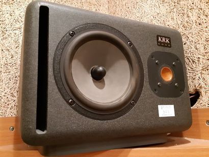 ECOUTE - UNE PAIRE D'ENCEINTES KRK DEUX KRK 6000
L'ETAT DE FONCTIONNEMENT N'EST PAS...