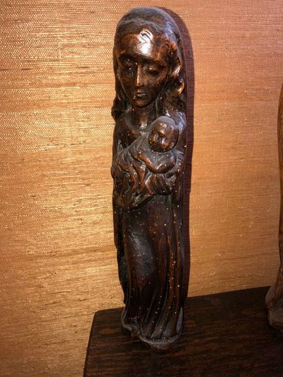 null Vierge à l’Enfant en bois sculpté

Art populaire XIXe s 

35 cm