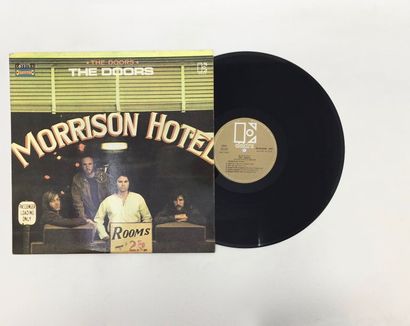 POP ROCK Lot de 3 disques 33T des Doors, originaux fr. Set of 3 Lps of The Doors,...