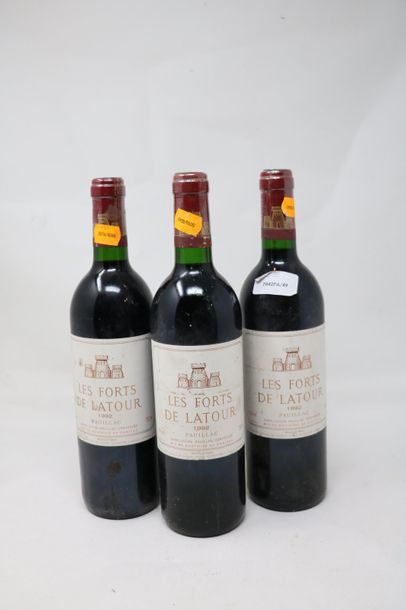 null Trois (3) bouteilles, Les Forts de Latour, 1992, 2nd vin de Chateau Latour,...