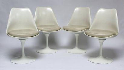 null Eero SAARINEN (1910-1961)-KNOLL INTERNATIONAL éditeur. Suite de quatre CHAISES...