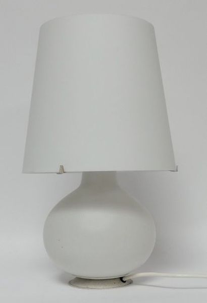 null Max INGRAND (1909-1969)-FONTANA ARTE éditeur. LAMPE à poser modèle 1853, l'abat-jour...