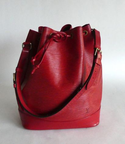 null Louis VUITTON. Sac Noe en cuir épi rouge